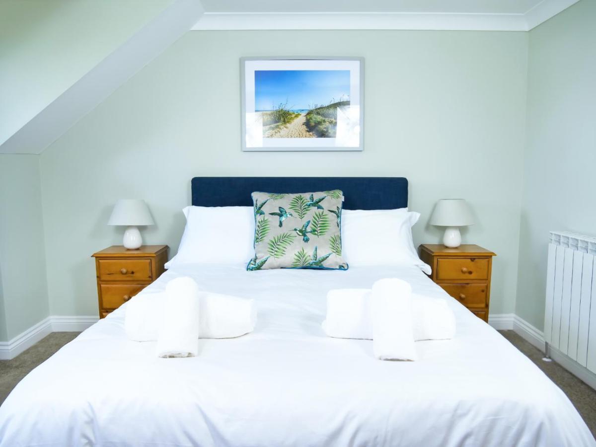 Ellingham Self-Catering Cottages Saint Peter Port Exterior photo