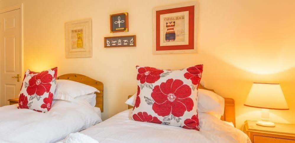 Ellingham Self-Catering Cottages Saint Peter Port Exterior photo