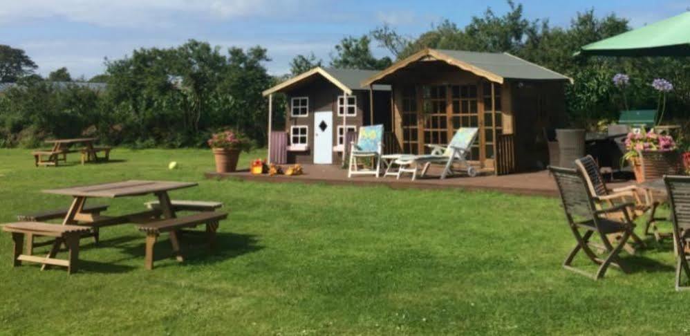 Ellingham Self-Catering Cottages Saint Peter Port Exterior photo
